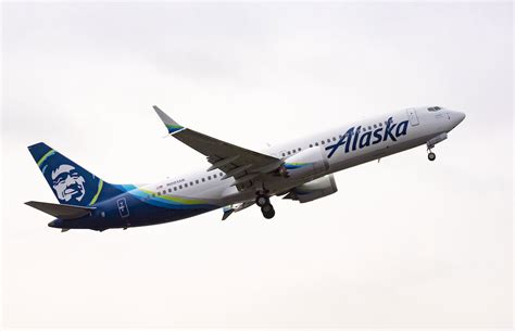 Alaska Airlines Adds Boeing 737 MAX 8 To Fleet - One Mile at a Time