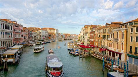 Rialto Bridge in Venice City Center - Tours and Activities | Expedia.ca