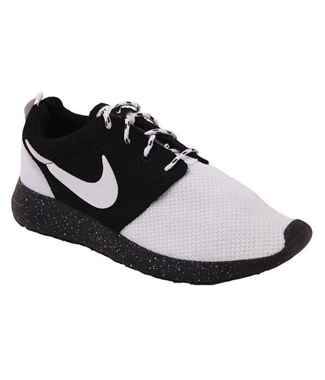 Nike White Running Shoes Price in India- Buy Nike White Running Shoes Online at Snapdeal