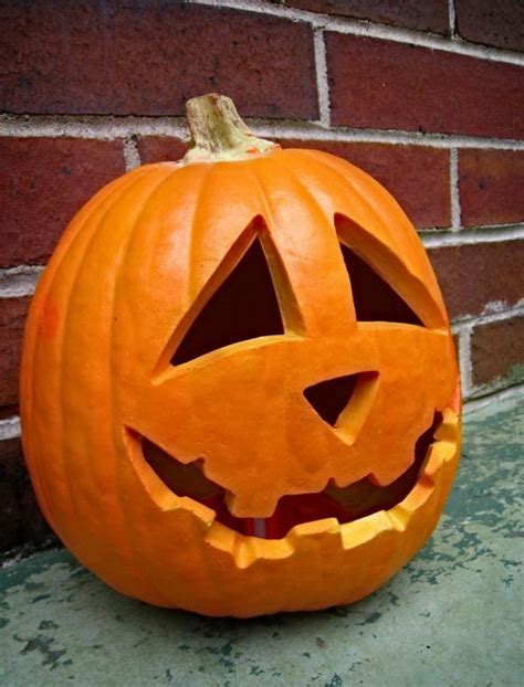 70 Cool Easy Pumpkin Carving Ideas for Wonderful Halloween Day