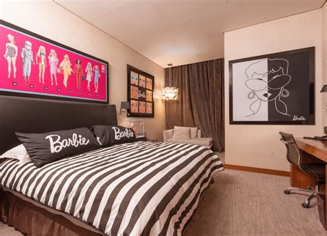 This Barbie-themed hotel suite features an IRL DreamCamper - Fashion ...