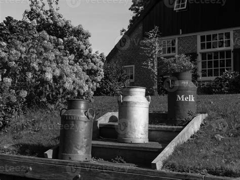 the dutch village Giethoorn 13103646 Stock Photo at Vecteezy