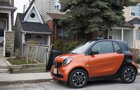 Car Review: 2016 Smart Fortwo Passion | Driving