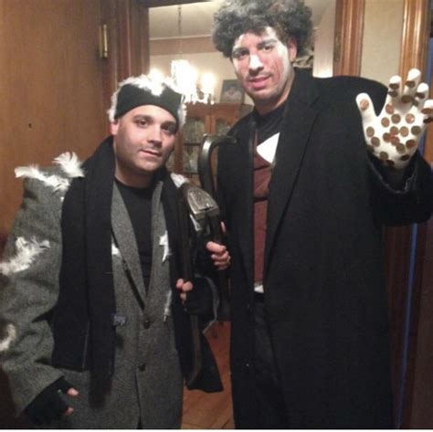 Prob my fav costume i have ever done Harry and Marv from home alone : r ...