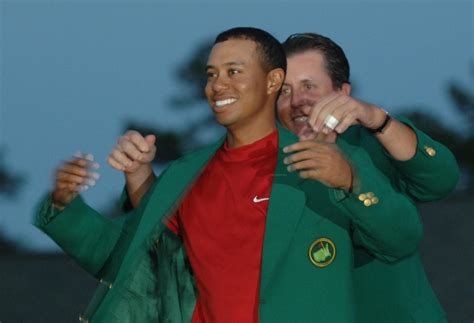 2005: Tiger Woods earns fourth win at Masters | 2022 Masters