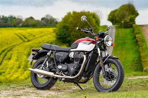 2022 Triumph Bonneville T100 First Ride Review | Motorcycle News