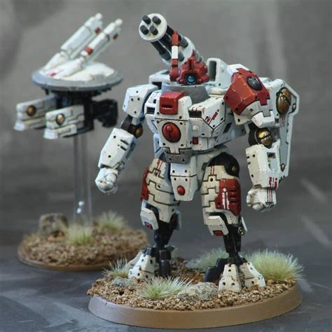 T'au XV8 Crisis Battlesuit in Iridium Armour | Warhammer, Tau warhammer ...