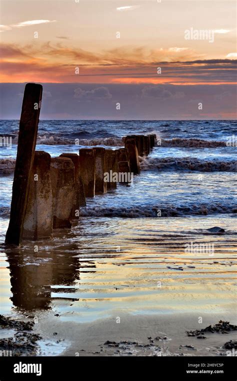 Sunset at Berrow Beach, Burnham-On-Sea, Somerset Stock Photo - Alamy