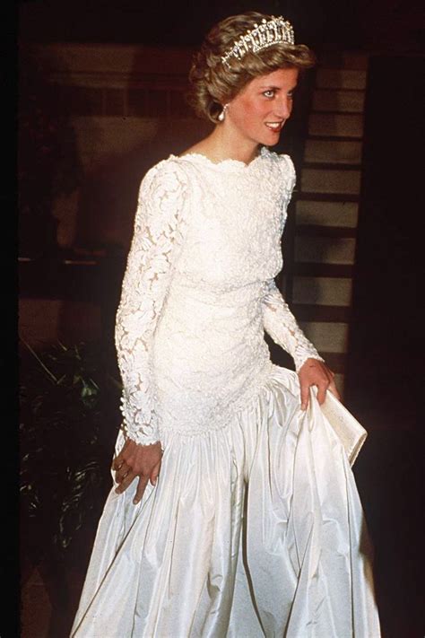 50 of Princess Diana's Most Amazing Gowns of All Time | Princess diana ...