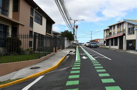 Costa Rica: Montes de Oca Opens First 4km of Cycle Lane - Changing Transport