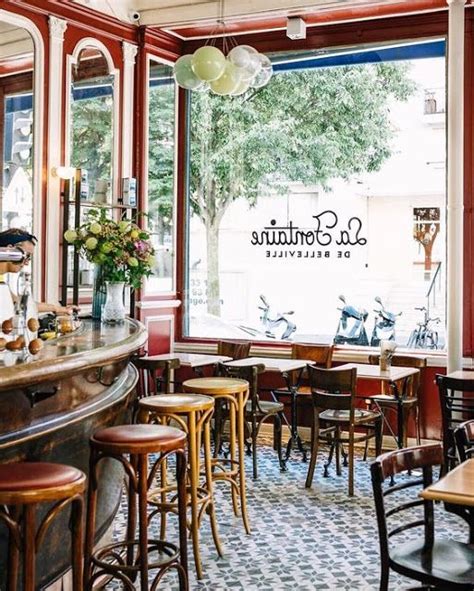 How to Get a Parisian-Themed Kitchen That Is Très Chic | Cafe interior ...