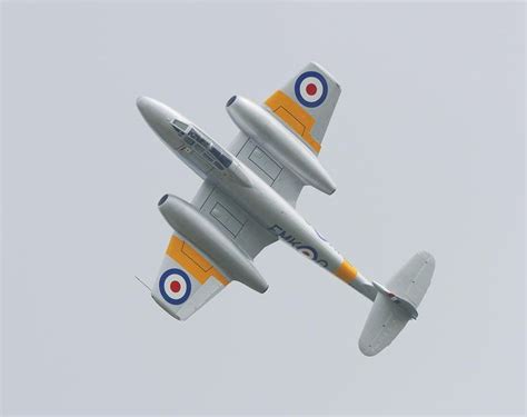 Gloster Meteor | Fighter jets, Gloster meteor, Vintage aircraft