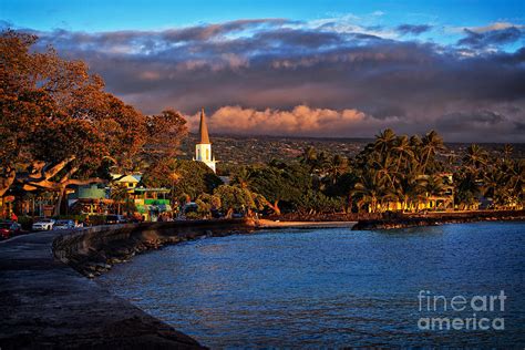 Beach town of Kailua-Kona on the Big Island of Hawaii Photograph by Sam ...