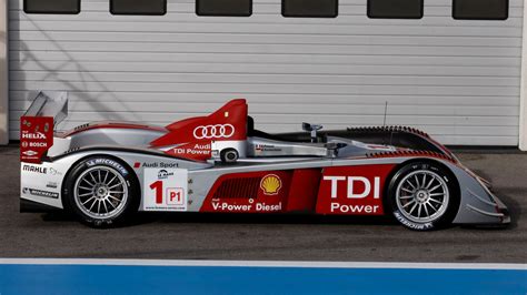 2008 Audi R10 TDI Wallpapers | SuperCars.net