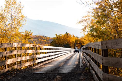 Unique Ways to See Fall Foliage | White Mountains