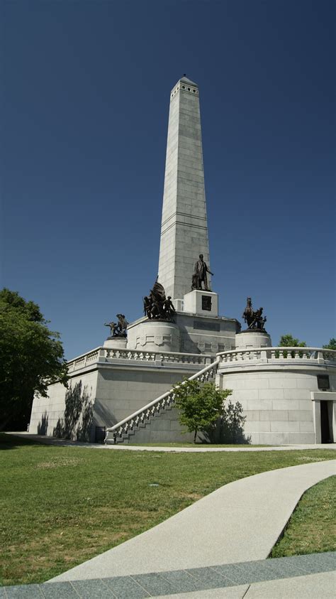 Lincoln's Tomb, Springfield Illinois | Springfield illinois, Illinois ...