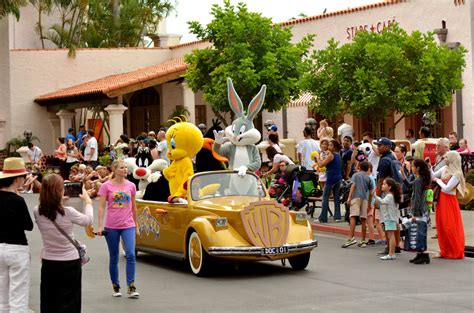 5 Best Kids Rides at Movie World Gold Coast - Holiday Insider