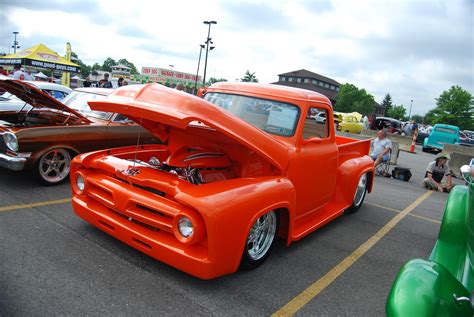 Flawless 53 Ford - CMW Trucks