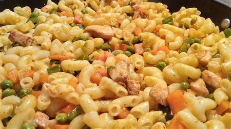 Chicken macaroni ready to 10 minutes delicious recipe by Saiqa Ka Kitchen - YouTube