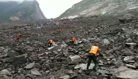 Landslide in China Is Feared to Have Buried Over 100 People