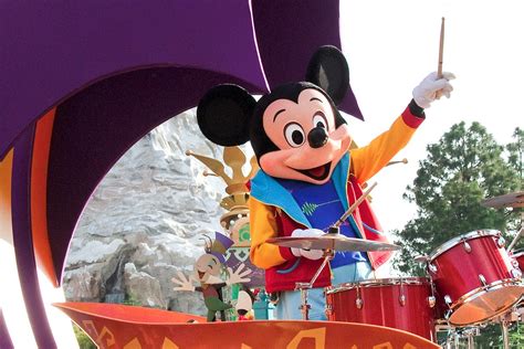 Here are 10 things to know about the Mickey Mouse parade launching at ...