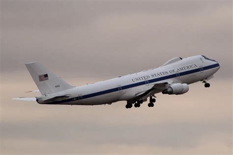 Offutt crew examining E-4B 'Doomsday Plane' that made emergency landing ...