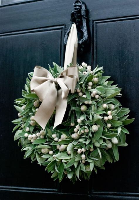 36 Best Christmas Wreath Ideas and Designs for 2021