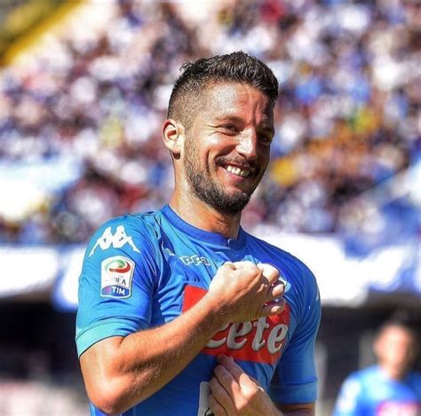 Dries Mertens on Twitter: "👔 https://t.co/28zBngXBZA" / Twitter