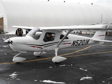 Cessna 162 Skycatcher - Price, Specs, Photo Gallery, History - Aero Corner