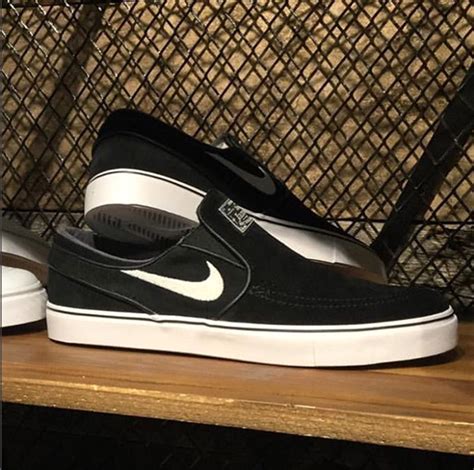 Nike SB Stefan Janoski Slip-On - SneakerNews.com