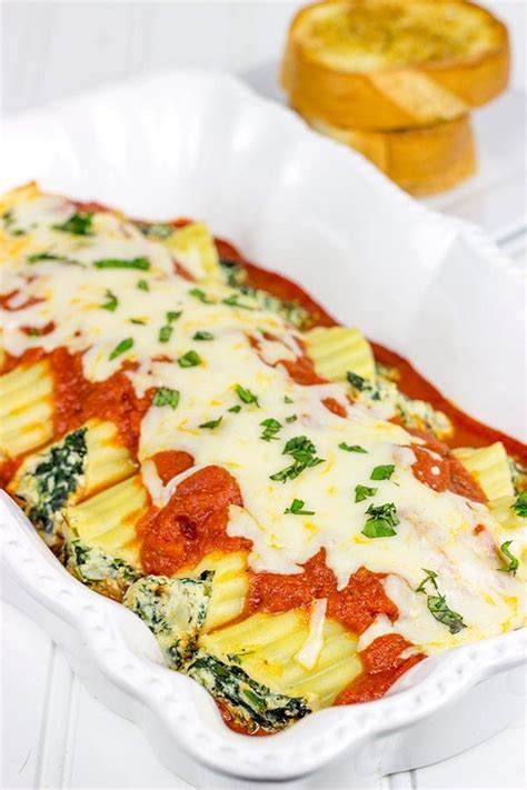 Baked Manicotti with Spinach