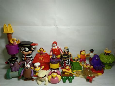 21 PCs. Set McDonald's Toy Characters, Hobbies & Toys, Toys & Games on ...