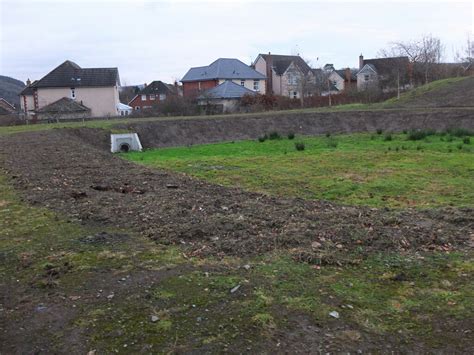 Storage pond, South Parks © Jim Barton cc-by-sa/2.0 :: Geograph Britain ...