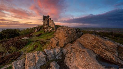 Mow Cop Castle in Cheshire - Spotlight Photos