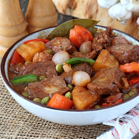 Traditional Beef Mechado Recipe - Foxy Folksy