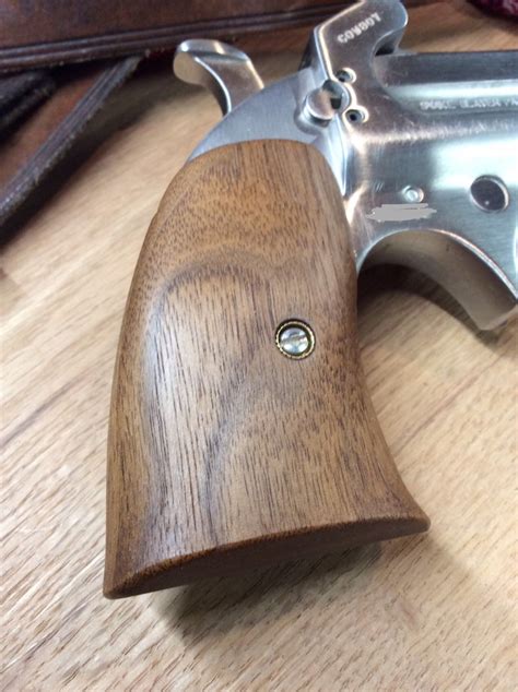 Six Gun Grips for the Bond Arms Derringer / black walnut | Etsy