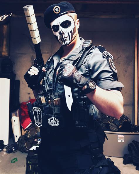 R6 Cosplay – Telegraph