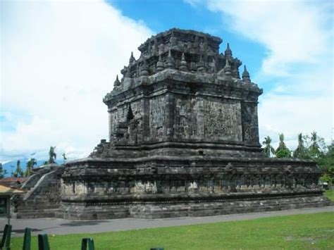 Candi Mendut. Magelang, Indonesia | Indonesia, Candi, Gambar