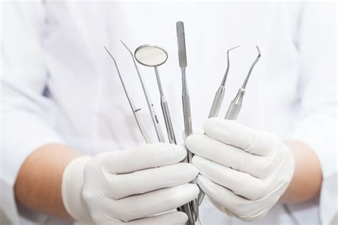 Facts About the 5 Most Common Dental Tools