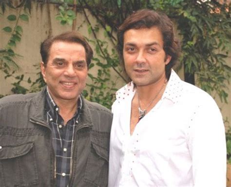 Dharmendra Deol With Sunny Deol - Desi Comments