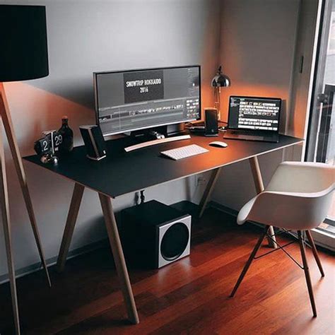 50 Minimalist Workspace Ideas That Make Your Room Look Cool | HomeMydesign