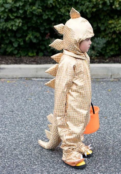 20 Easy And Fun DIY Dinosaur costume Ideas - All Sands