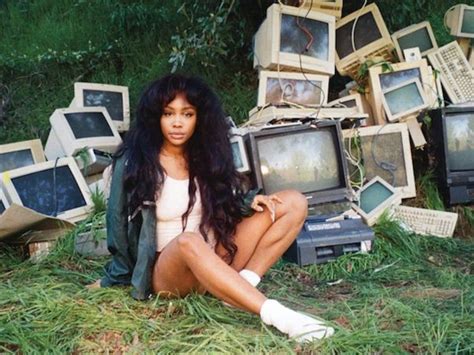 On ‘Ctrl,’ SZA Reveals Who She Really Is | Complex