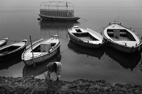 The Morning Rituals at the Ganges :: Behance