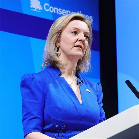 Liz Truss Biography, Age, Marriage, Scandal, Net Worth, and Career