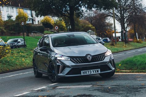 Shocking results from our long-term test of the Renault Clio E-Tech Hybrid 2024 - you won't ...