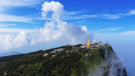 Mount Emei Golden Summit - China ChengDu Tours, Chengdu Panda Volunteer Program