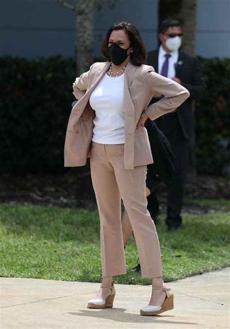 25 Kamala Harris' Outfits That Prove She's The Best At Power Dressing