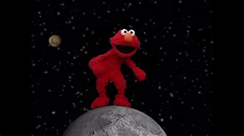 Elmo dancing on the moon :) - YouTube