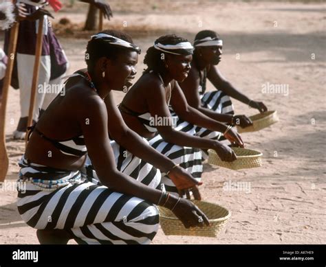 African women gambia traditional dress hi-res stock photography and ...